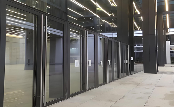 张掖玻璃地弹门 张掖玻璃地弹门