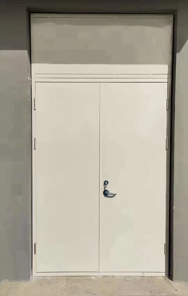 展览馆项目完成大跨度张掖防火门安装